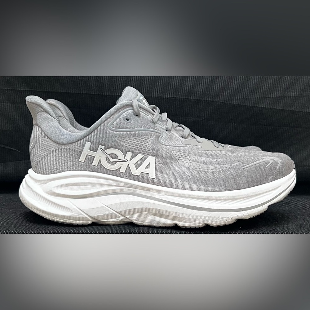 HOKA Men's Clifton 10 Everyday Shoes, 11.5D Preowned